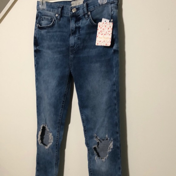 Free People Busted Knee Skinny Jeans NWT - Picture 6 of 8
